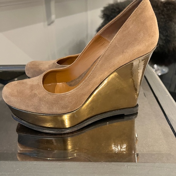 Fendi Shoes - Picture 8 of 10